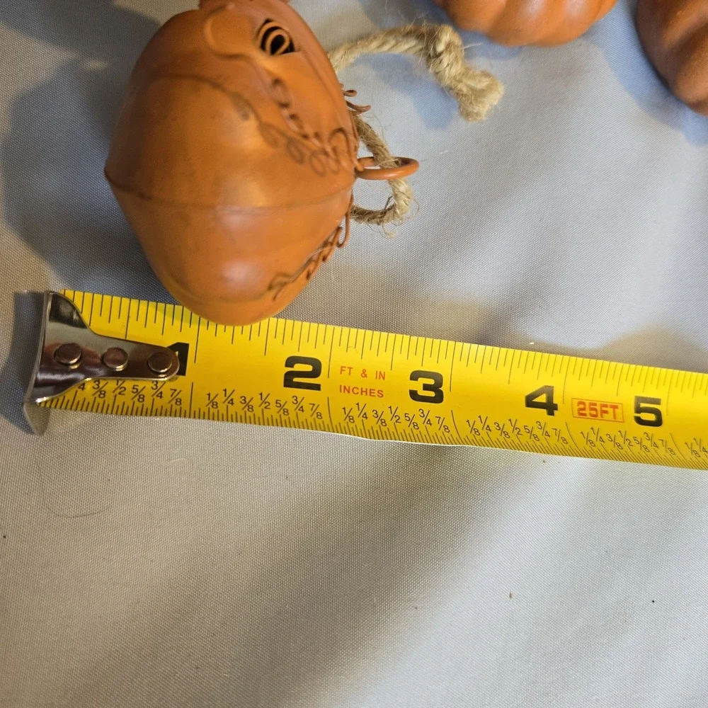 Set of 5 Metal Rustic Rattle Jack O Lantern Pumpkin Ornaments Halloween Jute